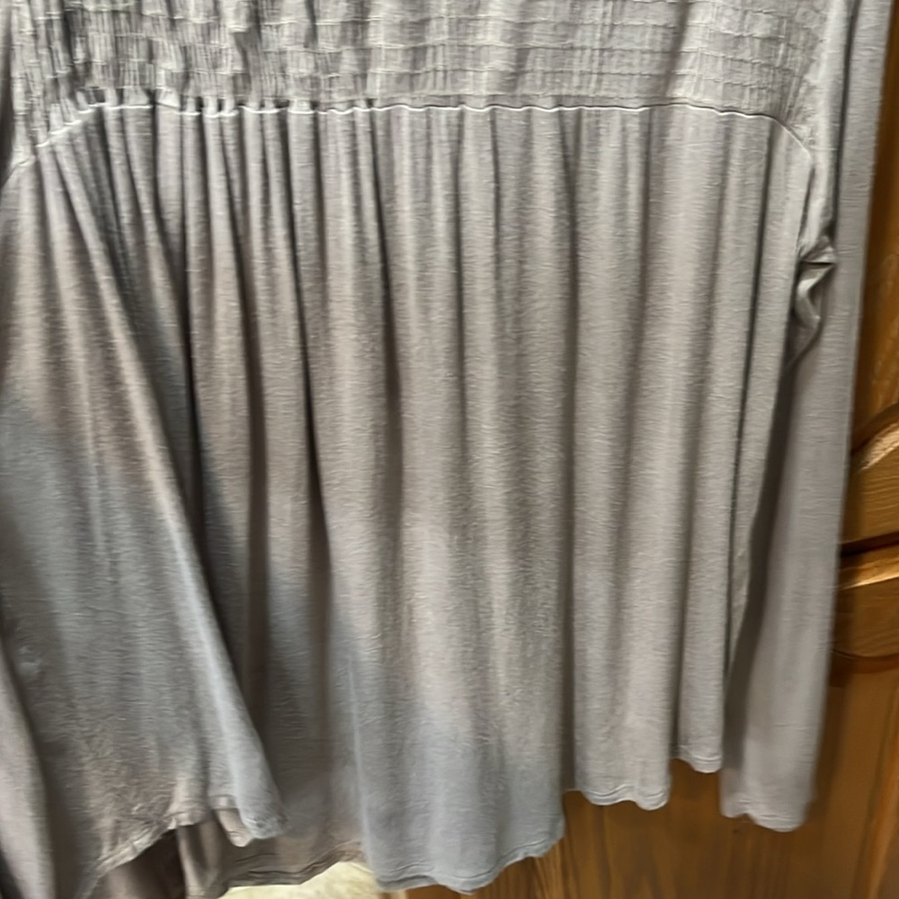 Long-sleeved top.  Brand is Line up.  Shirt was bought from the Buckle. - Picture 3 of 6